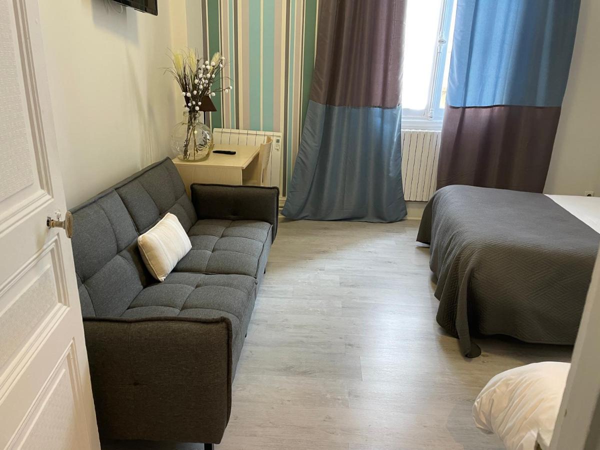 Hotel Au Chapon Fin Poitiers Esterno foto